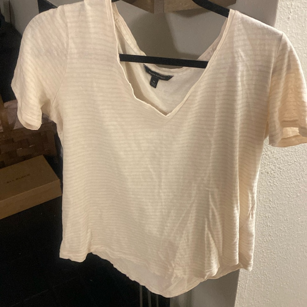 Banana republic medium tshirt